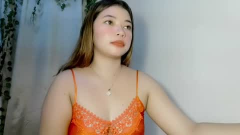 Snapshot of moleschaxxx chatting on 12/13/25, 08:36 Jane online show from 12/13/25, 08:36