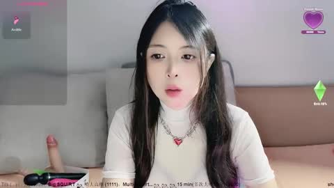 Snapshot of moli666 chatting on 09/16/25, 01:39 Alice online show from 09/16/25, 01:39