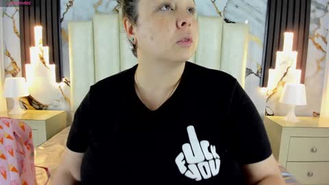 Snapshot of molliebue1 chatting on 01/26/25, 12:01 Hey Guys Im Mollie online show from 01/26/25, 12:01