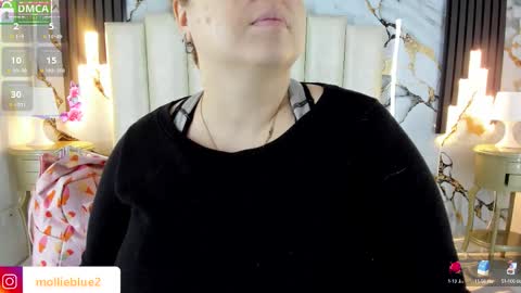 Snapshot of molliebue1 chatting on 10/25/25, 12:45 Hey Guys Im Mollie online show from 10/25/25, 12:45