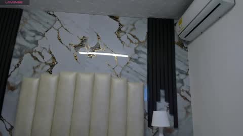 Hey Guys  Im Mollie online show from 04/04/26, 11:40