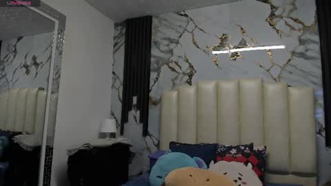 Snapshot of molliebue1 chatting on 07/05/26, 12:12 Hey Guys Im Mollie online show from 07/05/26, 12:12