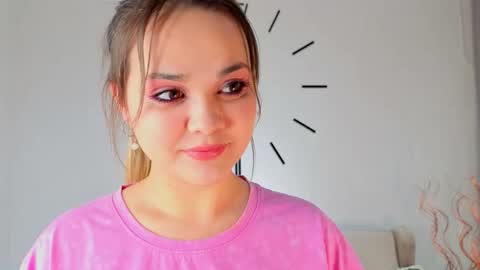 Snapshot of molliedeases chatting on 10/29/25, 06:09 Kate online show from 10/29/25, 06:09