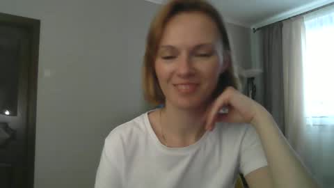 Snapshot of mollilove chatting on 06/04/26, 03:40 mollilove online show from 06/04/26, 03:40