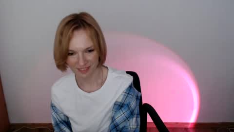 Snapshot of mollilove chatting on 06/16/26, 09:45 mollilove online show from 06/16/26, 09:45