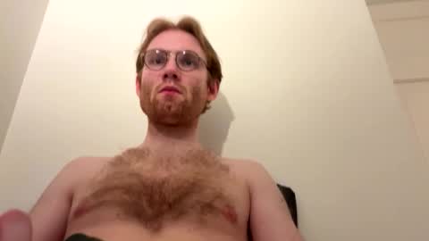 Snapshot of molliter chatting on 05/27/26, 11:35 molliter online show from 05/27/26, 11:35