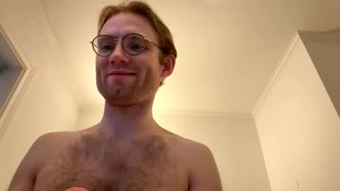 Snapshot of molliter chatting on 06/04/26, 11:55 molliter online show from 06/04/26, 11:55