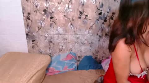 molly online show from 05/04/26, 06:15