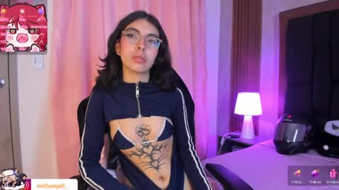 Molly online show from 04/13/26, 03:39