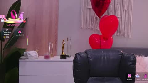 Molly online show from 03/10/26, 01:21