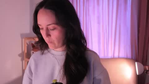   MOLLY   online show from 11/14/25, 02:49