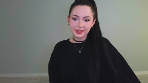 molly_millerr online show from 07/07/26, 02:32