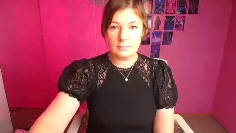 Molly online show from 11/10/25, 12:37