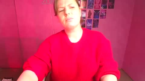 Molly online show from 01/10/26, 01:02