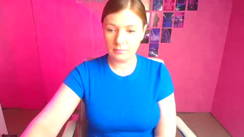 Snapshot of molly_mis chatting on 05/14/26, 12:01 Molly online show from 05/14/26, 12:01