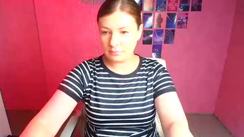 Snapshot of molly_mis chatting on 06/25/26, 11:15 Molly online show from 06/25/26, 11:15