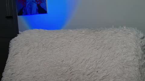 Lina online show from 10/28/25, 09:13