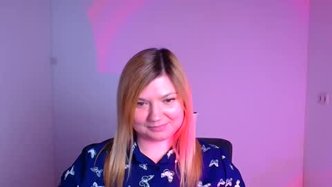 Molly online show from 02/07/25, 03:41