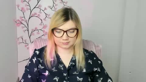 Molly online show from 01/08/26, 12:51