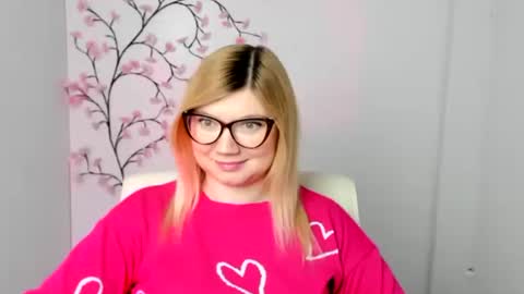 Molly online show from 02/03/26, 01:16