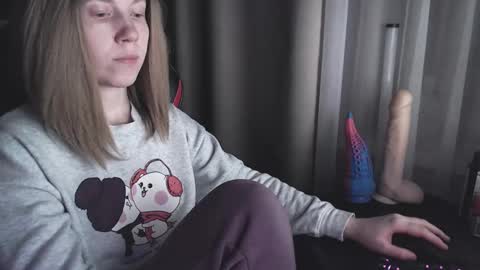 I have new photos come and see with love Molly online show from 02/12/25, 08:50