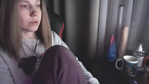 I have new photos come and see with love Molly online show from 03/08/25, 05:11