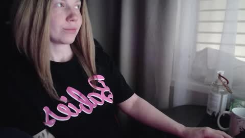 I have new photos come and see with love Molly online show from 09/13/25, 11:10