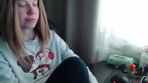 I have new photos come and see with love Molly online show from 09/29/25, 09:47