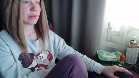 I have new photos come and see with love Molly online show from 10/05/25, 08:56