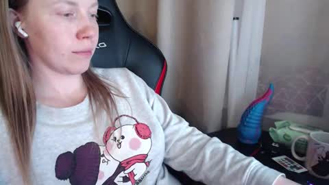 I have new photos come and see with love Molly online show from 12/20/25, 10:06