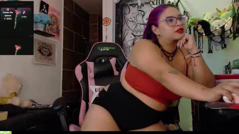 Snapshot of molly_shake chatting on 12/17/25, 07:03 Molly online show from 12/17/25, 07:03