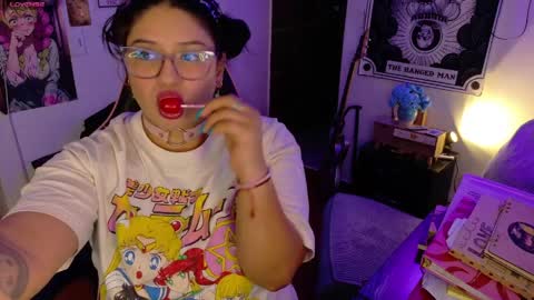 Molly online show from 03/28/26, 07:08