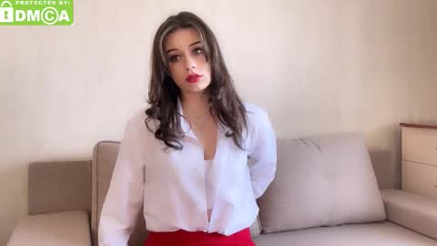 Molly online show from 03/18/26, 01:25