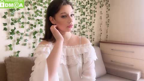 Molly online show from 03/26/26, 11:49