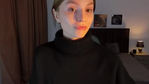 Snapshot of mollydangerous chatting on 01/19/25, 03:32 Taisha online show from 01/19/25, 03:32