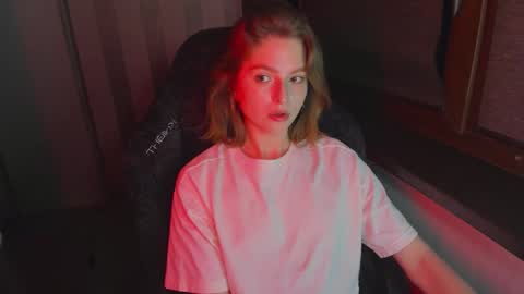 Snapshot of mollydangerous chatting on 09/28/25, 05:51 Taisha online show from 09/28/25, 05:51