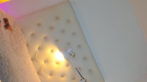 Snapshot of mollygrayxx chatting on 02/05/25, 02:37 KEI online show from 02/05/25, 02:37