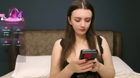 Molly online show from 07/11/26, 09:27