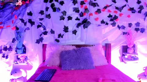 New girl Emily Valentina  Michelle online show from 02/04/25, 02:28