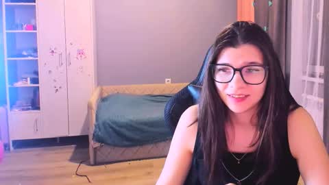  KIRA  online show from 01/12/26, 01:22