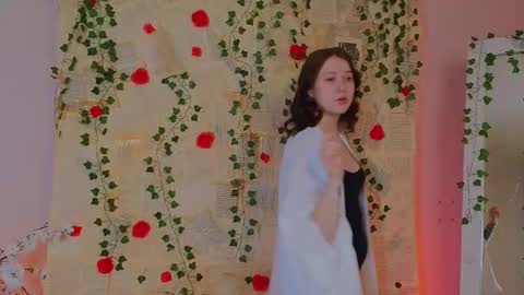 Snapshot of mollymmay chatting on 02/14/26, 10:34 Molly online show from 02/14/26, 10:34