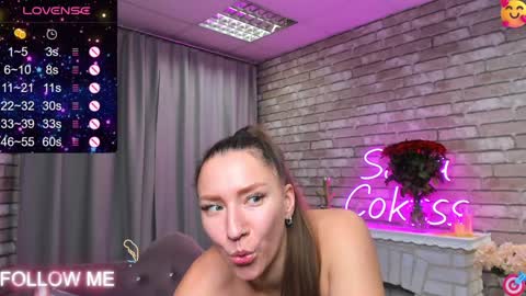 hi im Molly heregreat boobs big heart  warm pussy  online show from 01/10/25, 08:40