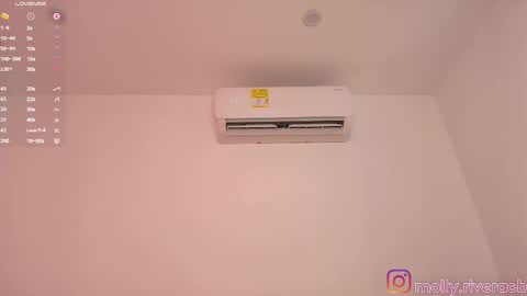 Snapshot of mollyrivera chatting on 03/12/25, 05:28 Molly online show from 03/12/25, 05:28