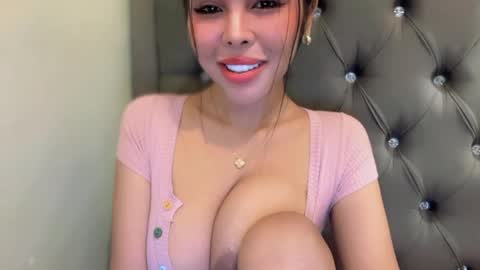 molly online show from 02/05/26, 02:00