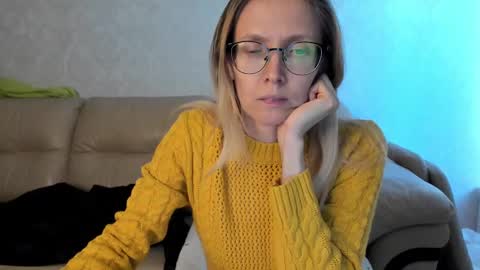 AngelMomm online show from 02/26/25, 12:14