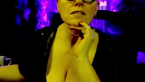 MollySun Nina Randmann online show from 02/09/26, 06:45