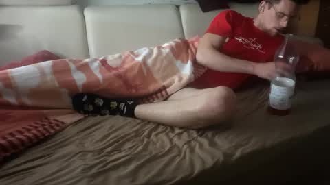 Snapshot of molnaratti14 chatting on 01/13/25, 11:52 Oszkr online show from 01/13/25, 11:52