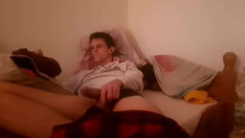 Snapshot of molnaratti14 chatting on 10/04/25, 07:50 Oszkr online show from 10/04/25, 07:50