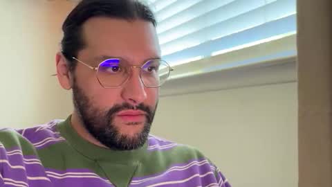 molten_escargot online show from 01/12/26, 10:15