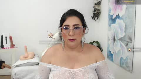 Snapshot of mom_17 chatting on 01/09/25, 01:39 Celeste online show from 01/09/25, 01:39